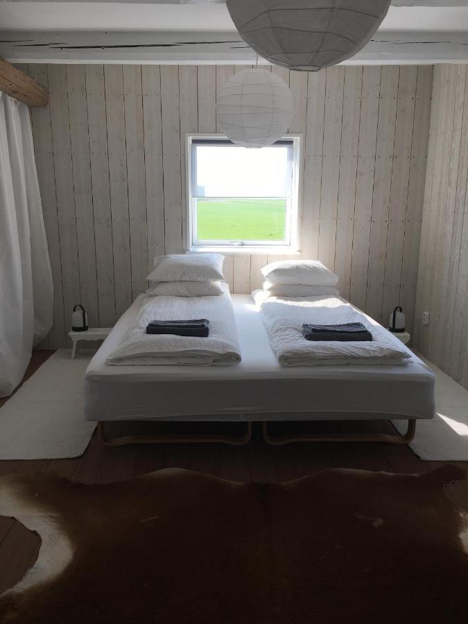 Red Bird Farm Bed and Breakfast Ystad Buitenkant foto